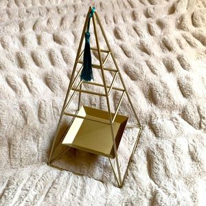 Jewelry holder